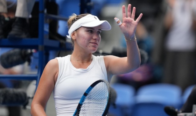 WTA1000多哈站第二轮:肯宁淘汰帕克斯,将对郑钦文和贾巴尔胜者
