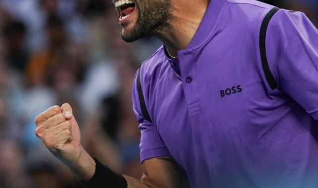 ATP500多哈站:德约科维奇首轮0-2不敌贝雷蒂尼,遭遇一轮游